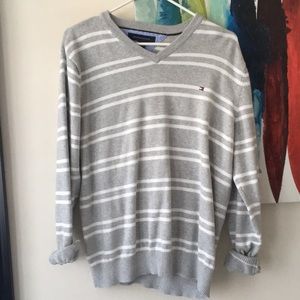 TOMMY HILFIGER VNECK